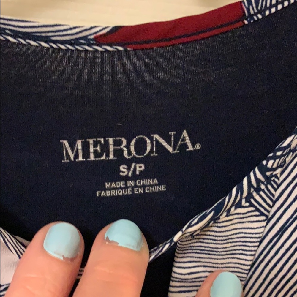 Merona floral sleeveless shirt. - Picture 5 of 6